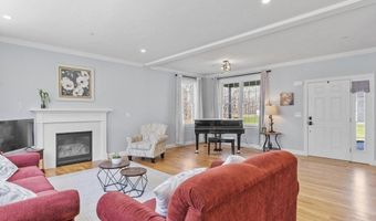 11 Wilson Rd, Berlin, MA 01503