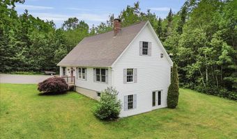 21 Bowling Green Ln, Belfast, ME 04915
