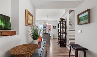 2132 Sarah St 201, Airville, PA 15203