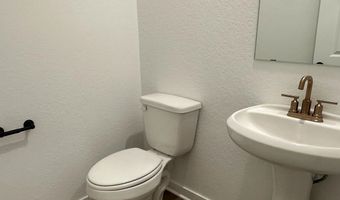 182 Peeps Ct, Adkins, TX 78101