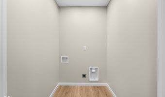 96 Hill St, Austin, IN 47102