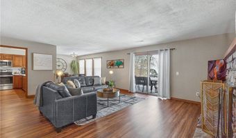 6 Connie Ln, Bella Vista, AR 72715