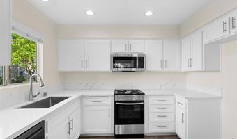 3873 Bay Leaf Way, Oceanside, CA 92057