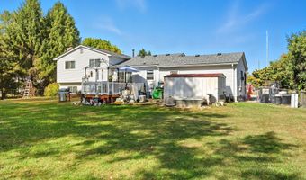 5135 Cheryl Dr, Almont, MI 48003