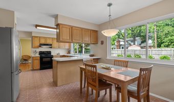 3204 Farmbrook Ct, Ann Arbor, MI 48108