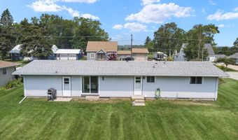 210 E GREENFIELD Ave, Algoma, WI 54201