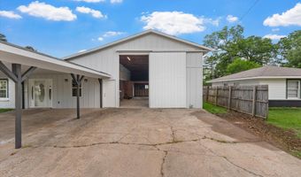 1001 Dale Dr, Benton, LA 71006