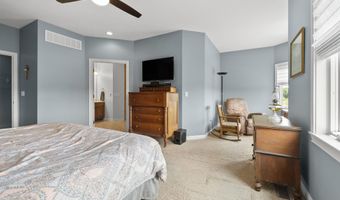 2111 Bunker Ct, Auburn, IN 46706