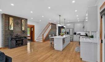 4362 Lake St, Bridport, VT 05734