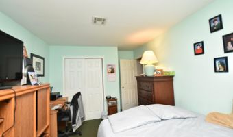 289 Costa Mesa Dr, Toms River, NJ 08757
