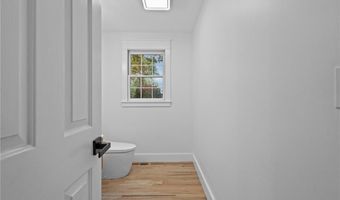 194 Council Rock Rd, Cranston, RI 02921