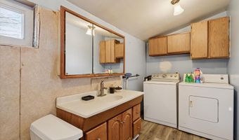 1121 26th St, Allegan, MI 49010