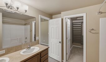 914 Oakmont Lp NE, Albany, OR 97322