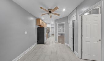 1614 R St SE, Washington, DC 20020