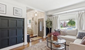 7829 Buckingham Ave, Allen Park, MI 48101