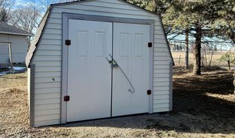 236 Wilson St, Alden, MN 56009