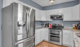 320 Harrison Ct, Auburn, KS 66402