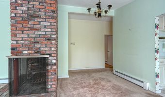 93 Vaughn Hill Rd, Bolton, MA 01740