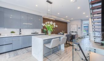 1332 G St SE 3, Washington, DC 20003