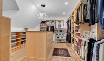 18 Belvidere Rd, Atlantic Highlands, NJ 07716