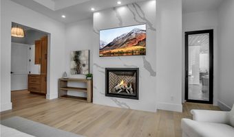 11 Sanctuary Ct, Amherst, NY 14221