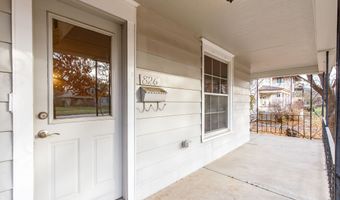 826 Duff Ave Ave, Ames, IA 50010