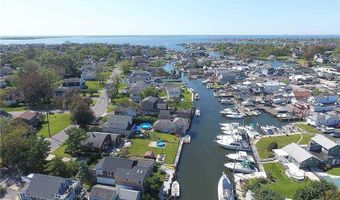 39 Central Ave, Amityville, NY 11701