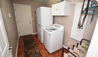 933 Amesbury Ct, Indianapolis, IN 46217