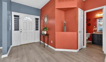 567 Brook Meadow Dr, Ballwin, MO 63021