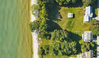 N7240 STATE RD 42, Algoma, WI 54201