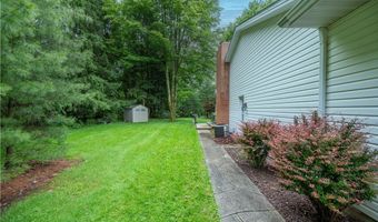 6685 Elwood St, Austintown, OH 44515