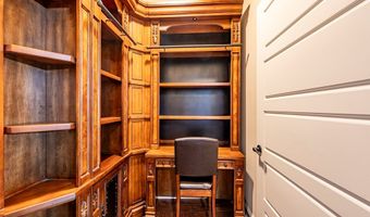 1739 ARLINGTON PARK Cir, Albany, GA 31701