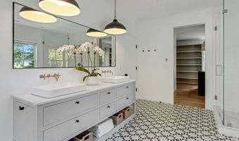 13 Sunswyck Rd, Darien, CT 06820