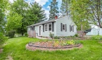 57 Naylor St, Bangor, ME 04401