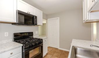 130 Fordson Ave 3, Cranston, RI 02910