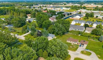 1900 OLDE CASALOMA Dr, Appleton, WI 54913