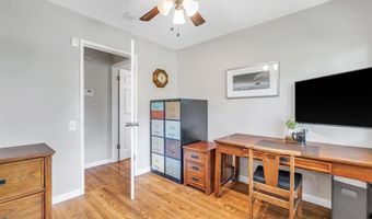 345 Norwood Cir, Ballwin, MO 63011