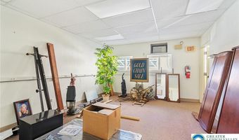 911 W Hamilton St, Allentown, PA 18101