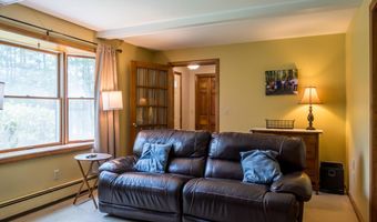 9 Kennebec Cir, Bath, ME 04530