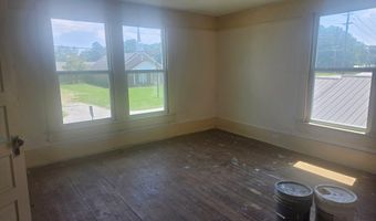 714 E Church St, Bishopville, SC 29010