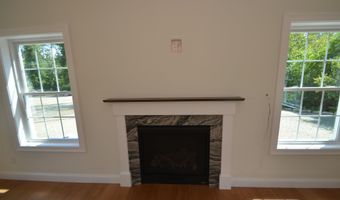 40 Tirrell Hill Rd, Bedford, NH 03110