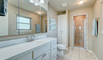 4610 N Mueller Ave, Bethany, OK 73008