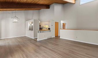 8405 137th Ct, Apple Valley, MN 55124