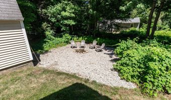 26 Sharon Pkwy, North Smithfield, RI 02896