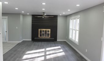 205 Woodlyn Way, Algona, IA 50511