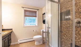 2 Country View Dr, Coventry, RI 02816