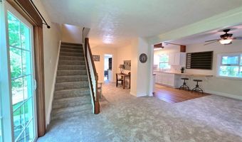398 N Chillicothe Rd, Aurora, OH 44202