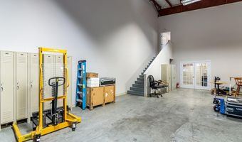 376 Dry Bridge Rd B2, North Kingstown, RI 02852