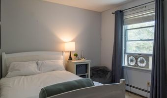 9 Kennebec Cir, Bath, ME 04530
