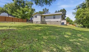 432 2nd St, Big Sandy, TN 38221